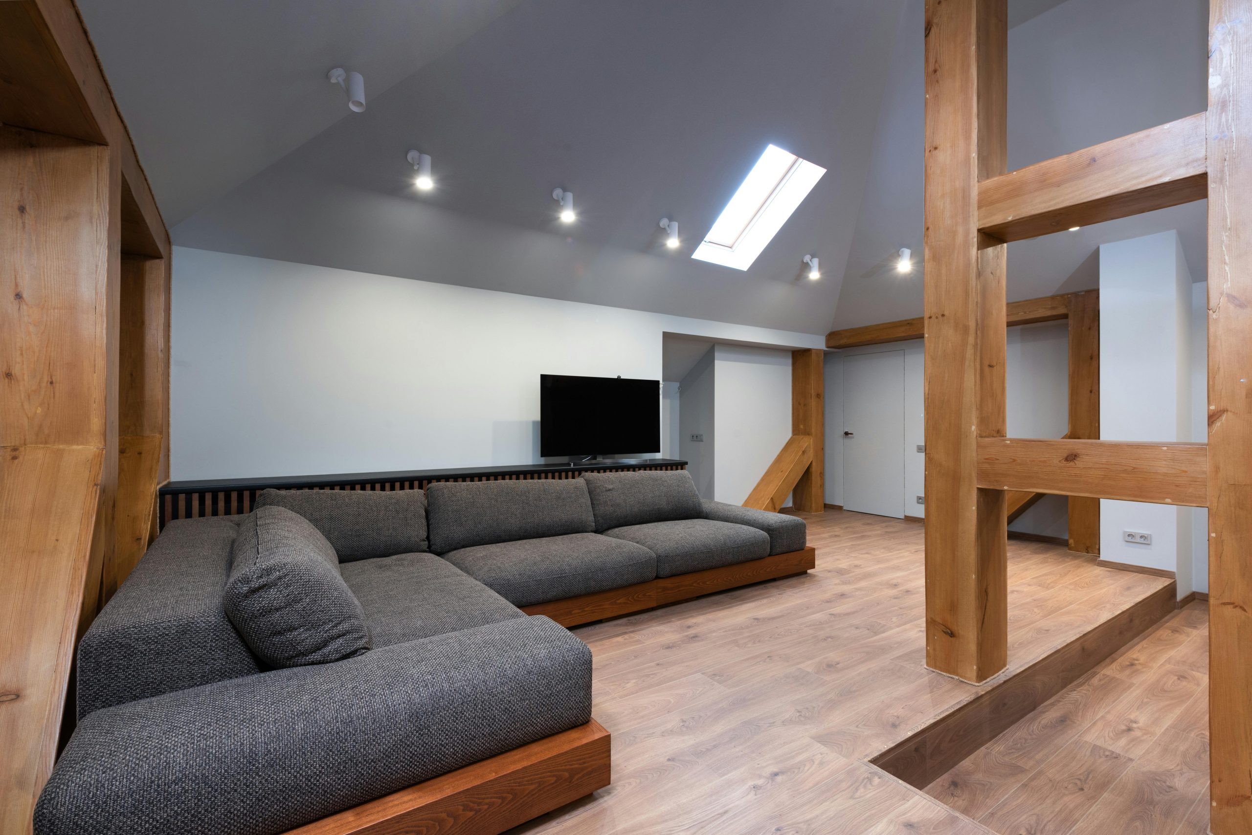 Travaux-amenagement-combles-renovemoa