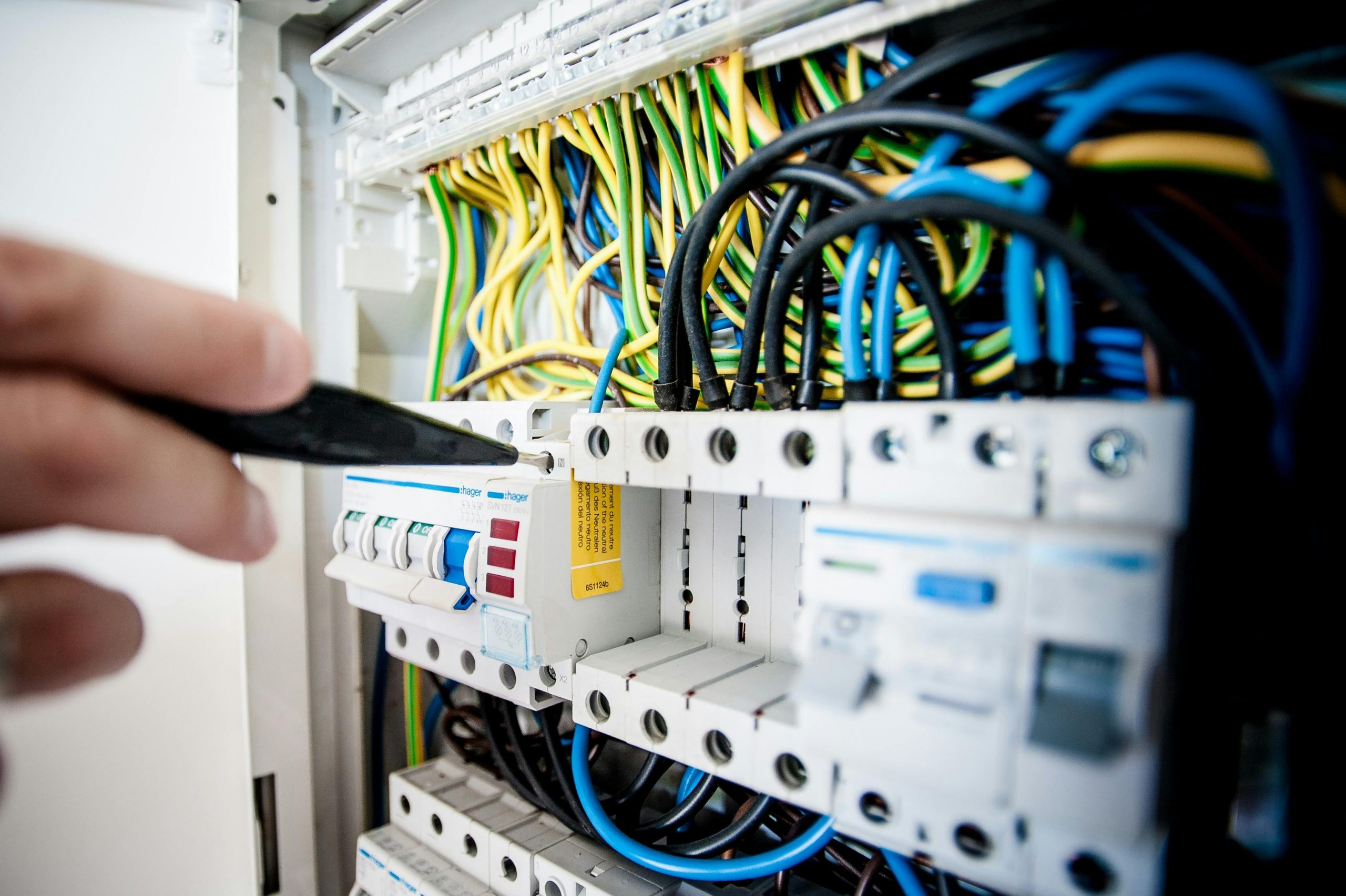 Travaux-electricite-paris-renovemoa